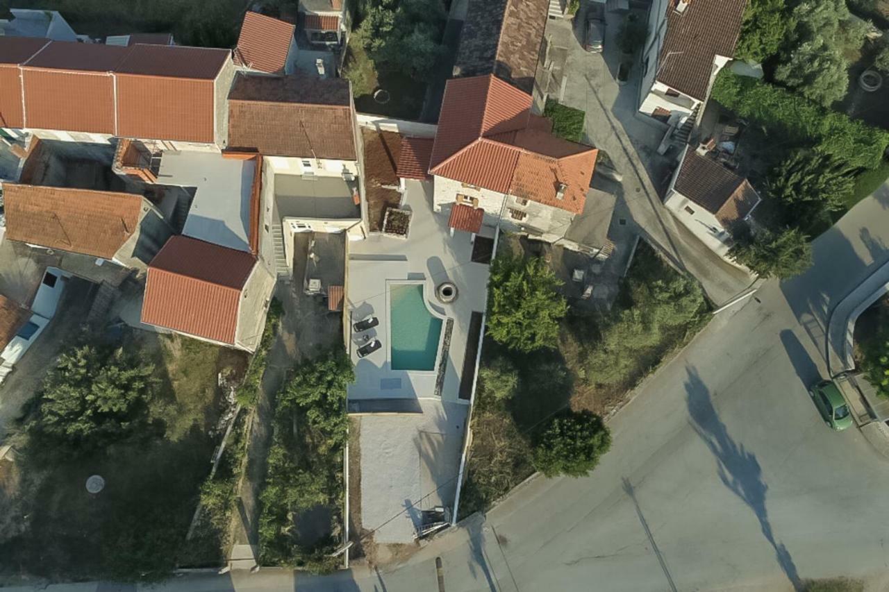Villa Santa Eufemia Sutomiscica Exteriér fotografie